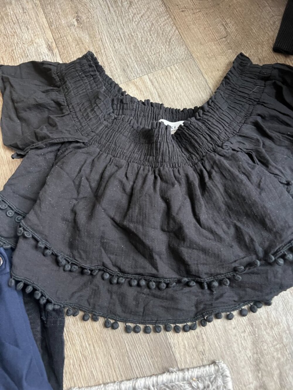 APIECE APART Off Shoulder RISAL Ruffle Crop Top XS - Picture 5 of 10